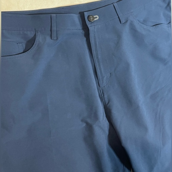 PUBLIC REC 44W 32L Straight Leg Navy Performance Chino Everyday Pants EUC - Picture 4 of 10